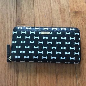 Black and White Kate Spade Wallet
